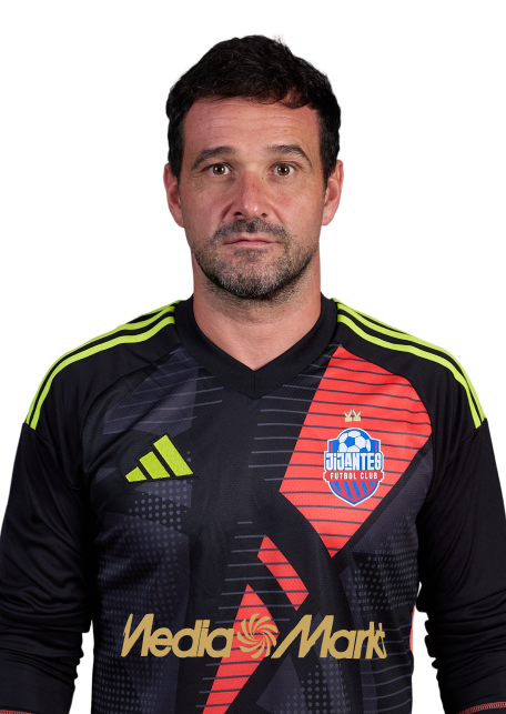 Mario León