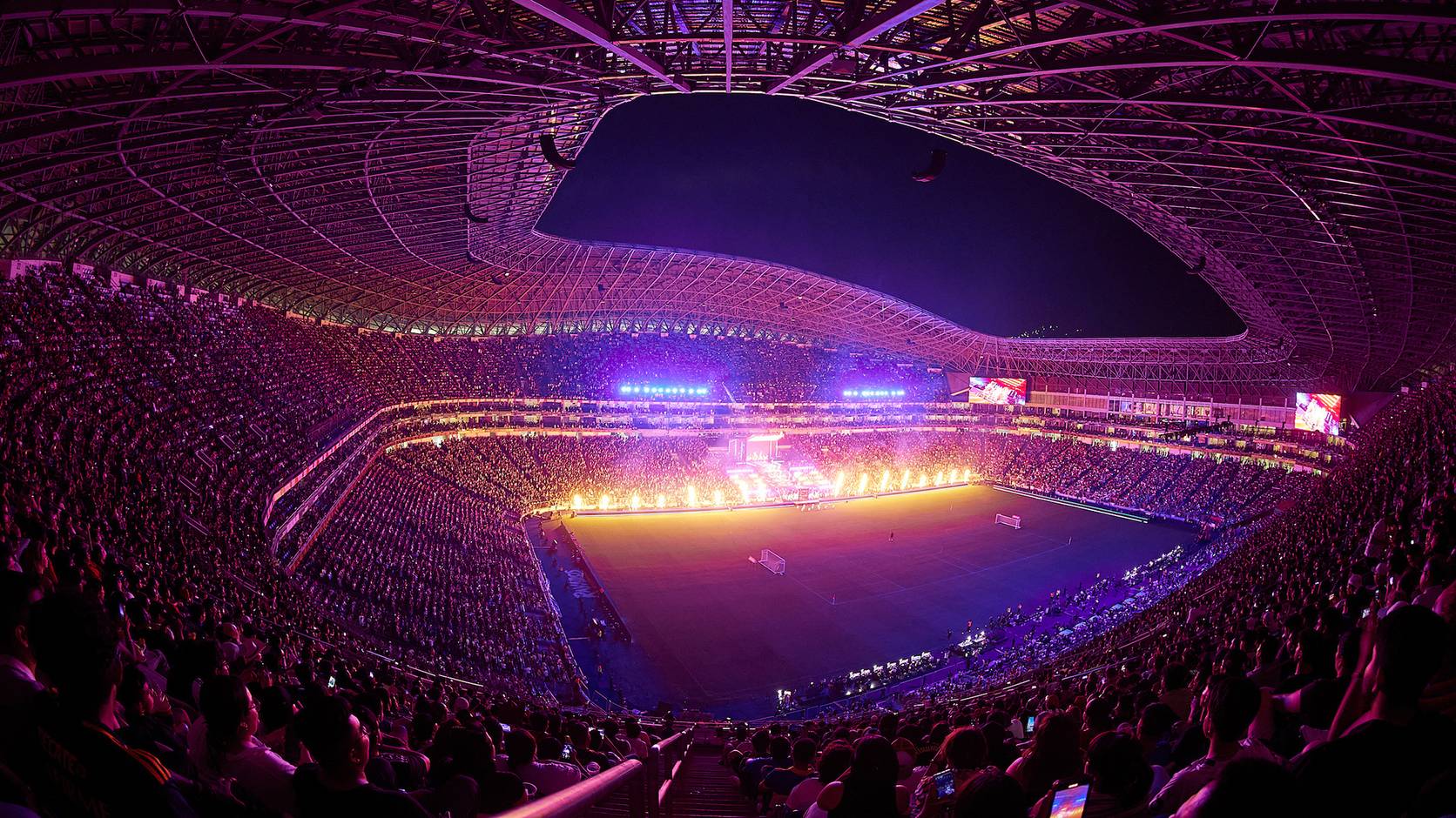 51.237 personas llenan el Gigante de Acero para disfrutar de Maluma y la Final Four del Mundial