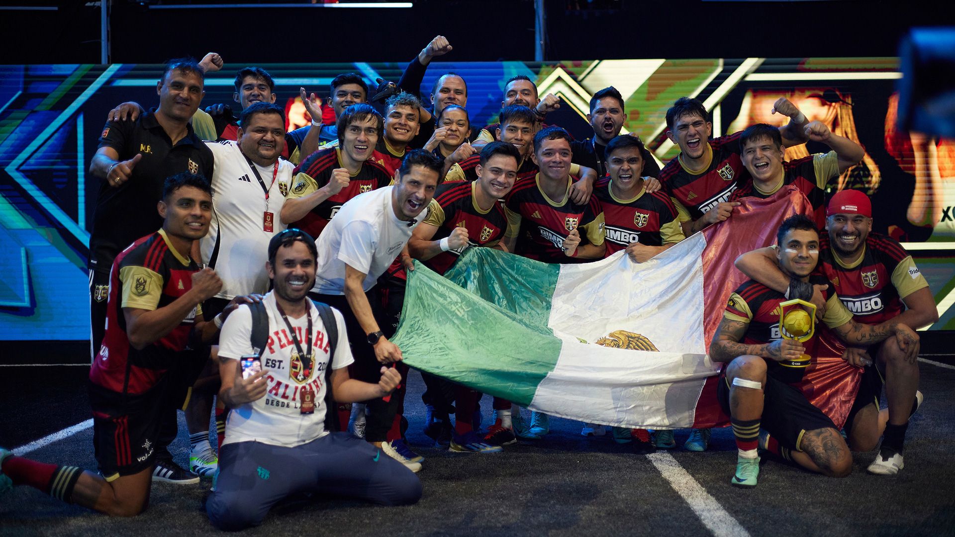 Furby, tras ganar a Foot2Rue: "Esto va por Peluche, PIO y México"