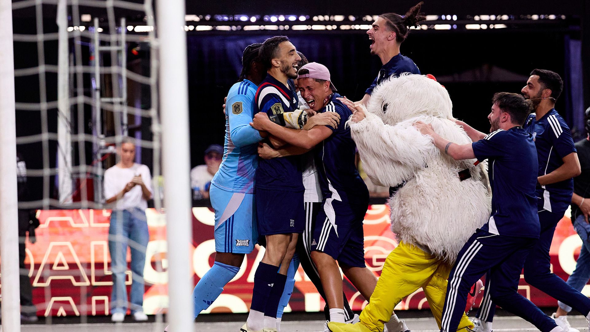 Foot2Rue obra el milagro con su remontada en la Kings World Cup
