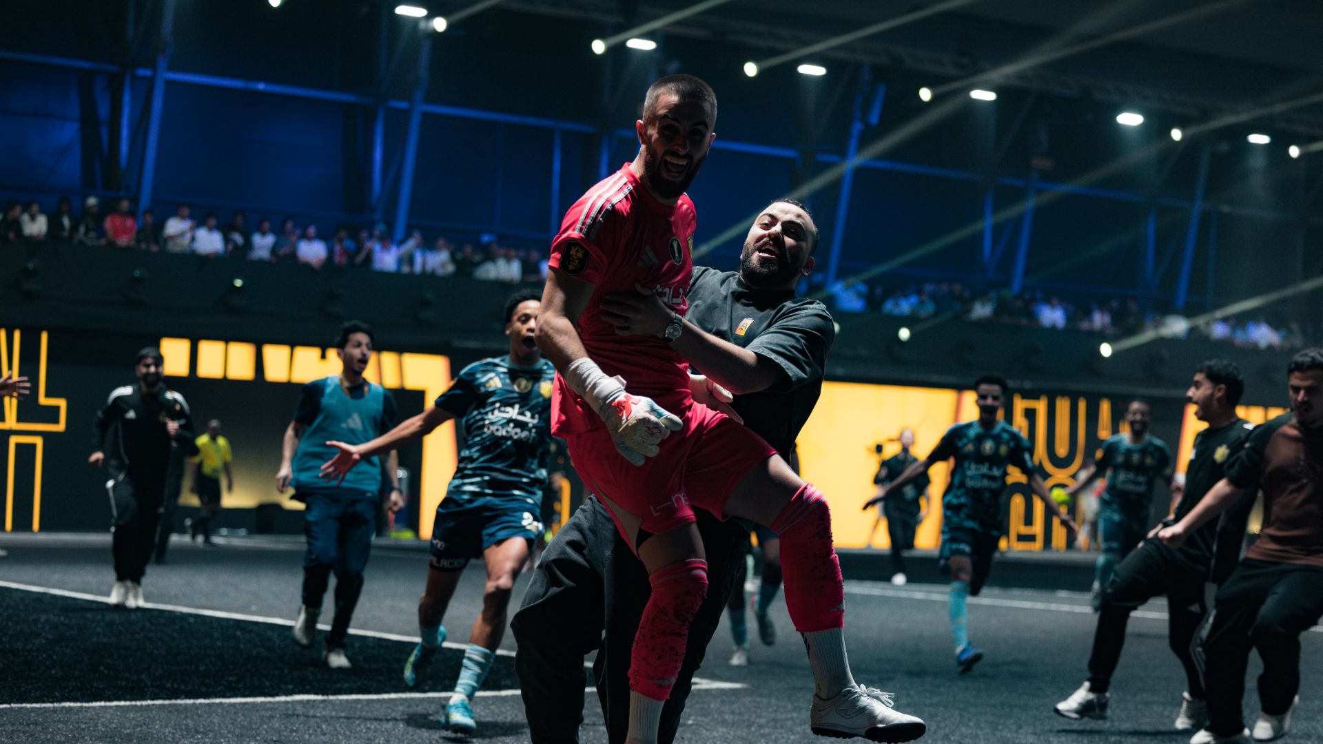 Cuatro remontadas y FWZ, a un paso de la Semifinal en Kings League MENA