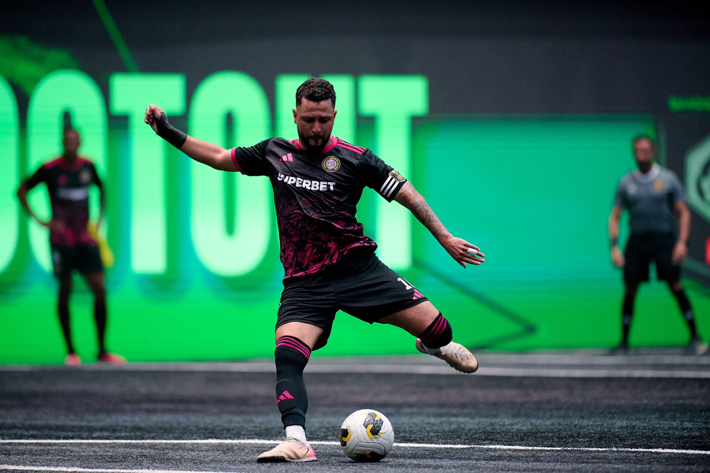 Briga pelo primeiro lugar segue viva e acirrada - resultados da rodadas 8 - Blog Kings League Brasil