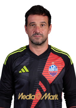 Mario León